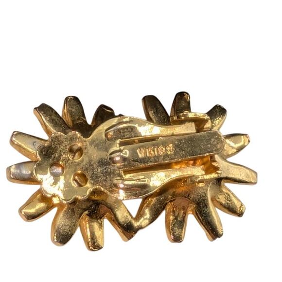 Vintage Signed Weiss Double Daisy White Enamel Yellow Middle Clip On Earrings - Picture 3 of 5